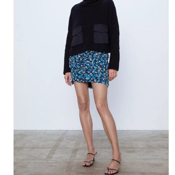 Zara Ruched Blue Floral Print Mini Skirt Womens Size XS - Picture 2 of 8